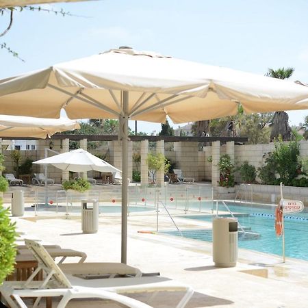 Andromeda Hill Apartments And Spa Tel Aviv Exterior foto