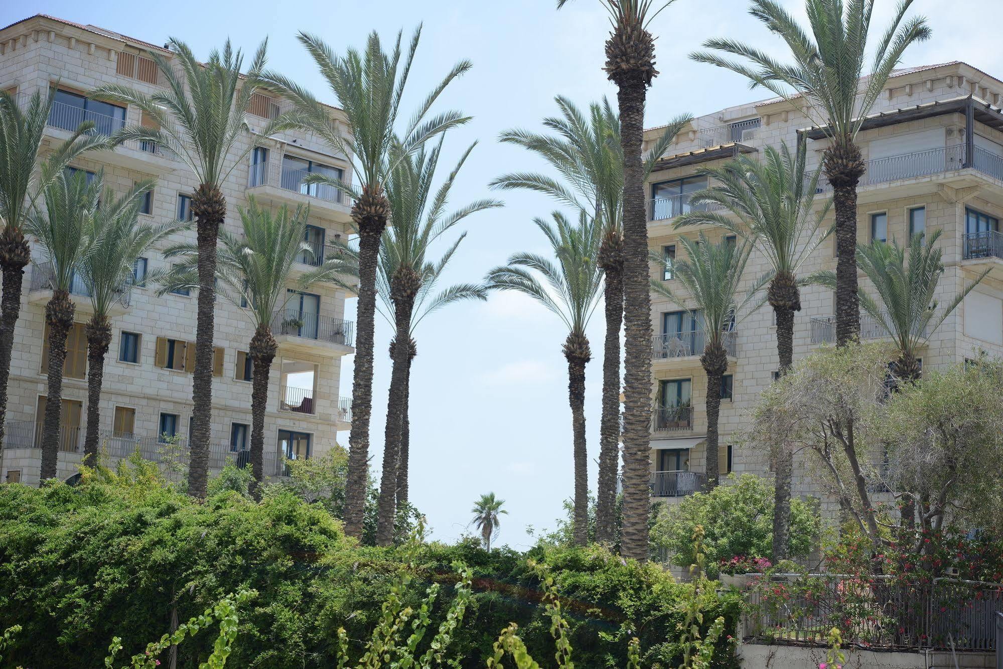 Andromeda Hill Apartments And Spa Tel Aviv Exterior foto