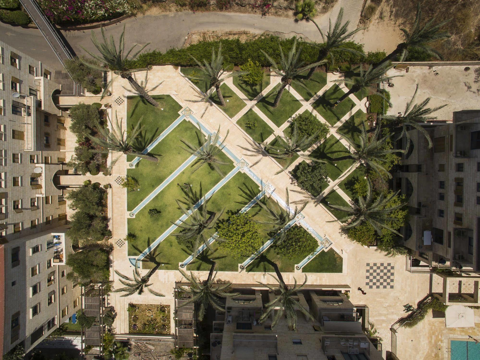 Andromeda Hill Apartments And Spa Tel Aviv Exterior foto